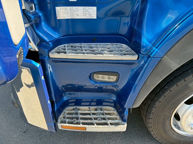 2122 2PG-CG5CA  H29 UDトラックス クオン アルミウイング ハイルーフ 8×4 4軸低床2デフ 後輪エアサス 日本トレクス エスコットⅥ AT 390馬力 10t 25t 大型 バン 箱車（62枚目）