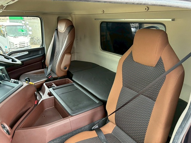 K-2160 2DG-FS1AGA  車検付 令和9年3月迄 R2 日野 プロフィア ダンプ ワンオーナー 6×4 3軸2デフ 永久磁石式リターダ 新明和工業 380馬力 7速 MT マニュアル 10t 20t 大型 土砂ダンプ（64枚目）