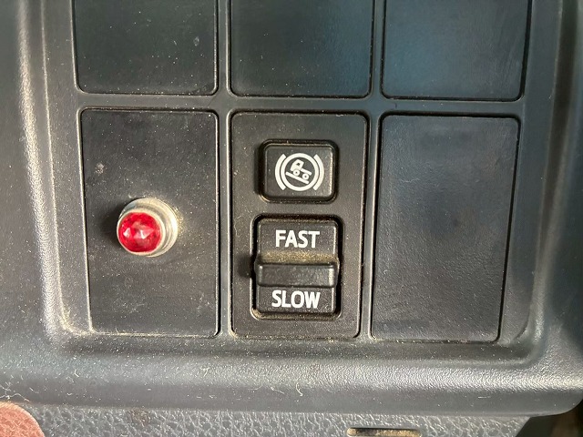 K-2117 2KG-FE2ABA  保証対象車両 H30 日野 増トンレンジャー 4段クレーン ワンオーナー フルキャブ/ベッド付き 古河ユニック UNIC 2.93t ラジコン フックイン 角足アウトリガー ジャッキ 240馬力 6速 MT マニュアル 7t 8t 14t 中型 大型 カーゴクレーン（64枚目）