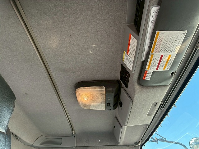 2119 8.7立米 電動ホッパー 330馬力 7速MT コンクリ作業車　☆雨天のなかご成約いただきました☆　東京都（63枚目）