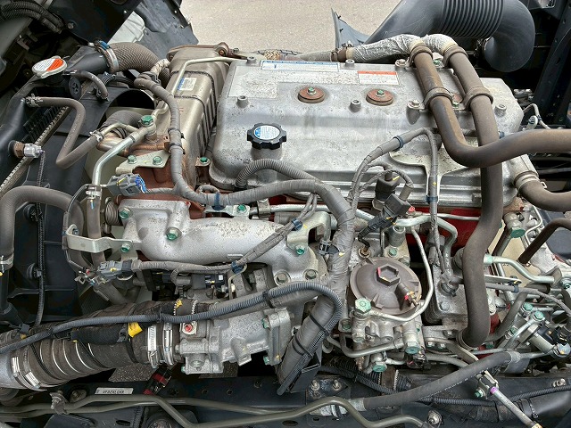 2100 2PG-FD2ABG ☆★ハイルーフ!★後輪エアサス!★☆ ◆6200×フルワイド!◆内高:242cm!◆ ◎2.7トン積載!◎240馬力!◎6速MT!◎ 成約! 神奈川県(64枚目)