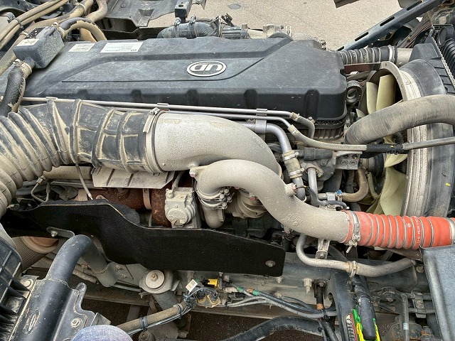 2099 2PG-CW5AL  ★車検付！令和9年2月迄★ワンオーナー！★ ◆6×4！3軸2デフ◆永久磁石式リターダ！◆  ◎カスタム仕様！◎新明和製・額縁アオリ！◎　成約！島根県（65枚目）