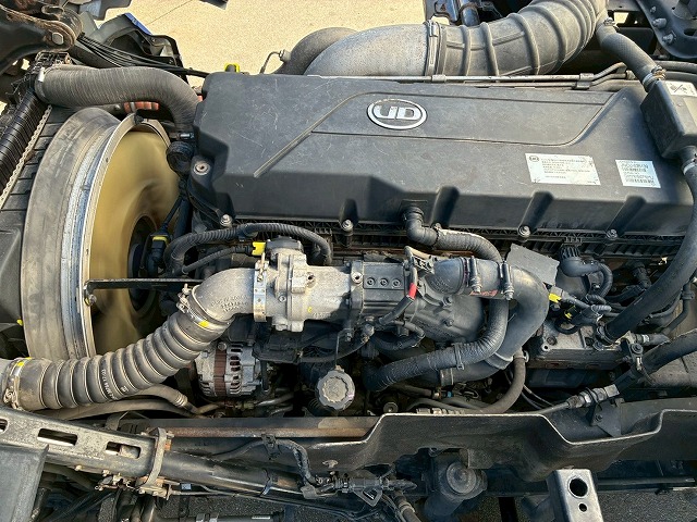 2122 2PG-CG5CA  H29 UDトラックス クオン アルミウイング ハイルーフ 8×4 4軸低床2デフ 後輪エアサス 日本トレクス エスコットⅥ AT 390馬力 10t 25t 大型 バン 箱車（65枚目）