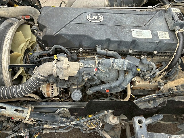 2099 2PG-CW5AL  ★車検付！令和9年2月迄★ワンオーナー！★ ◆6×4！3軸2デフ◆永久磁石式リターダ！◆  ◎カスタム仕様！◎新明和製・額縁アオリ！◎　成約！島根県（66枚目）