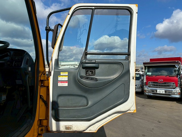 2102 KL-CG55K  車検付 令和8年8月迄 H16 日産ディーゼル UDトラックス ビッグサム セーフティローダー 8×4 4軸低床2デフ リーフサスペンション 花見台 ウインチ ラジコン 400馬力 RH8 V8型 生エンジン 7速 MT マニュアル 10t 25t 大型 セルフ 重機運搬車 回送車（66枚目）