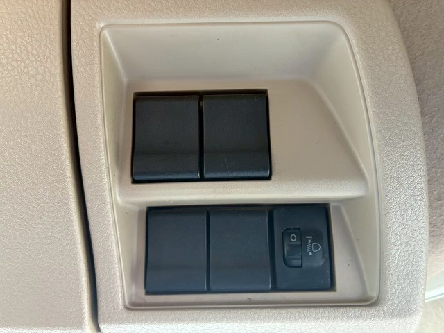 K-2117 2KG-FE2ABA  保証対象車両 H30 日野 増トンレンジャー 4段クレーン ワンオーナー フルキャブ/ベッド付き 古河ユニック UNIC 2.93t ラジコン フックイン 角足アウトリガー ジャッキ 240馬力 6速 MT マニュアル 7t 8t 14t 中型 大型 カーゴクレーン（68枚目）