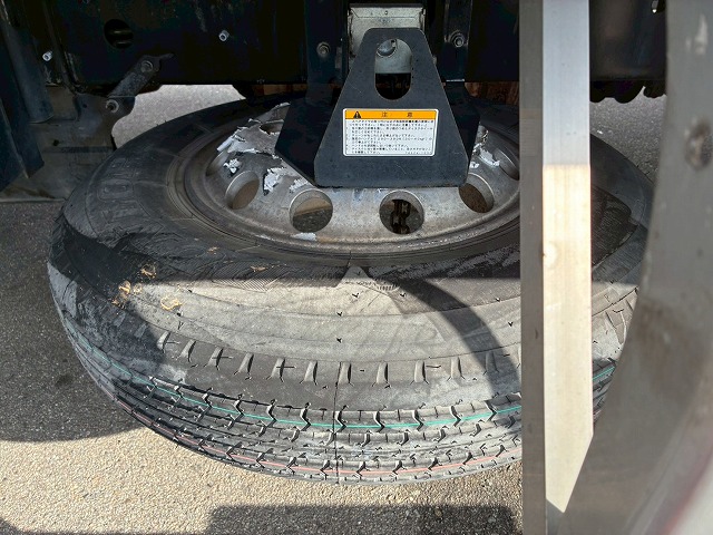 2146 TKG-FD7JKAG  H24 日野 レンジャー 冷蔵冷凍車 フルキャブ/ベッド付き 後輪エアサス 東芝 TOSHIBAキャリア -30℃低温設定 スタンバイ装置 キーストンフロア ジョロダーレール 6速 MT マニュアル 4t 8t 中型 冷凍バン チルド（66枚目）