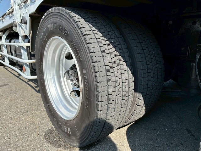 2174 QPG-FW1EXEG  H29 日野 プロフィア アルミウイング ハイルーフ 8×4 4軸低床2デフ 後輪エアサス 永久磁石式リターダ 背高 380馬力 E13C プロシフト AT セミオートマ 10t 25t 大型 バン 箱車（66枚目）