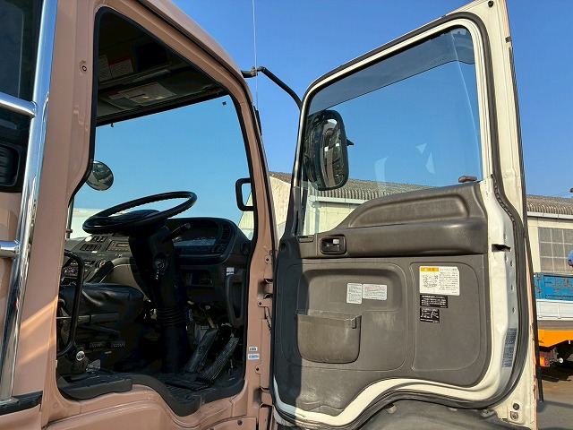 2119 8.7立米 電動ホッパー 330馬力 7速MT コンクリ作業車　☆雨天のなかご成約いただきました☆　東京都（67枚目）