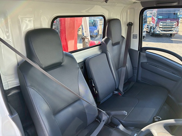 2133 2RG-NMR88R 保証対象車両 R3 いすゞ エルフ 4段クレーン ハイキャブ ショート 10尺ボディ 3トン積載 古河ユニック UNIC ラジコン フックイン 150馬力 6速 MT マニュアル 3t 7t 小型 ユニック車 カーゴクレーン(69枚目)