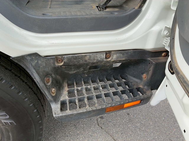 2101 ローダーダンプ 3.6トン積載 155馬力 スライドダンプ 重機運搬車　☆桜の蕾が小さい頃にご成約いただきました☆　静岡県（67枚目）