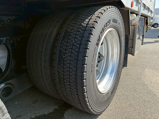 2174 QPG-FW1EXEG  H29 日野 プロフィア アルミウイング ハイルーフ 8×4 4軸低床2デフ 後輪エアサス 永久磁石式リターダ 背高 380馬力 E13C プロシフト AT セミオートマ 10t 25t 大型 バン 箱車（67枚目）