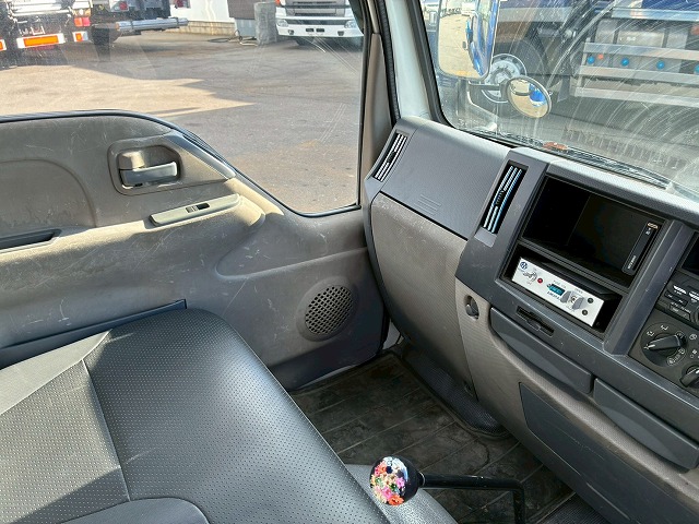 2065 BKG-NKR85N  ☆★車検付！★3トン積載！★☆ ◆KYB製・2.5立米！◆電動ホッパー！◆  ◎6速マニュアル！◎150馬力ターボ！◎　ご成約★　香川県（66枚目）