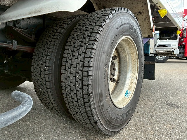 2149 TKG-FRR90S2 H26 いすゞ フォワード 冷蔵冷凍車 格納式パワーゲート フルキャブ/ベッド付き 東プレ -30℃低温設定 格納式パワーゲート PG 左サイド扉 6速 MT マニュアル 4t 8t 中型 冷凍バン 箱車(70枚目)