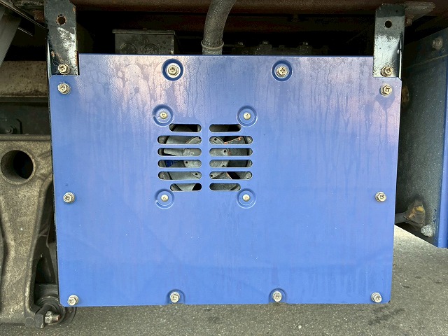 2146 TKG-FD7JKAG  H24 日野 レンジャー 冷蔵冷凍車 フルキャブ/ベッド付き 後輪エアサス 東芝 TOSHIBAキャリア -30℃低温設定 スタンバイ装置 キーストンフロア ジョロダーレール 6速 MT マニュアル 4t 8t 中型 冷凍バン チルド（68枚目）