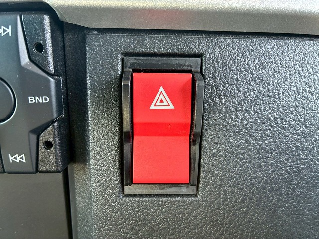 K-2148 2KG-FK62FZ 保証対象車両 R5 三菱ふそう 増トンファイター 4段セルフクレーン フルキャブ/ベッド付き 古河ユニック UNIC ラジコン フックイン ハイジャッキ ロングジャッキ アルミブロック 240馬力 6速 MT マニュアル 7.5t 14t 中型 大型 回送車 重機運搬車(70枚目)