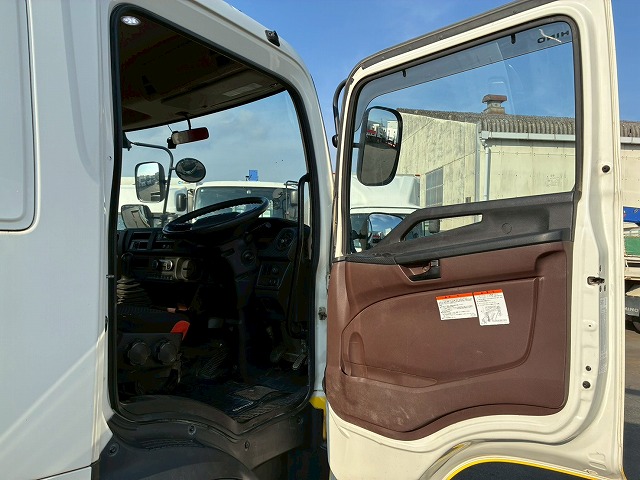 K2107 2KG-FD2ABA 保証対象車両 車検付 令和8年11月迄 H29 日野 レンジャー 4段クレーン ワンオーナー フルキャブ/ベッド付き 古河ユニック UNIC ラジコン フックイン 角足アウトリガー 6速 MT マニュアル 4t 8t 中型 カーゴクレーン（73枚目）