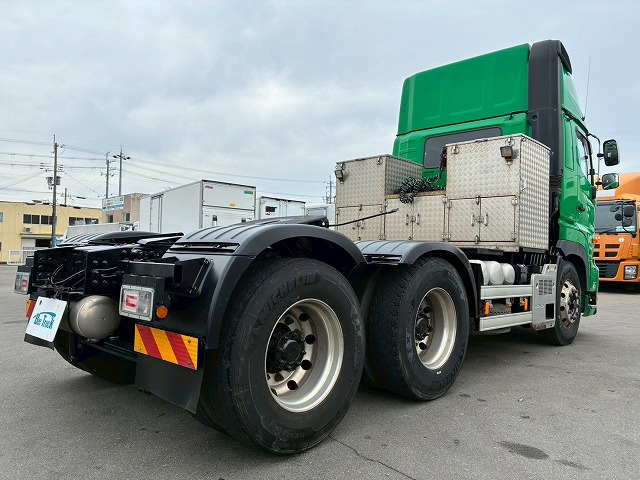 K-2111 2DG-SS1EKGG  検切れナンバー付き H30 日野 プロフィア トラクターヘッド ワンオーナー ハイルーフ 6×4 3軸2デフ 後輪エアサス 永久磁石式リターダ 450馬力 7速MT マニュアル 10t 53t 大型 牽引 2デフヘッド ダブルデフ（10枚目）