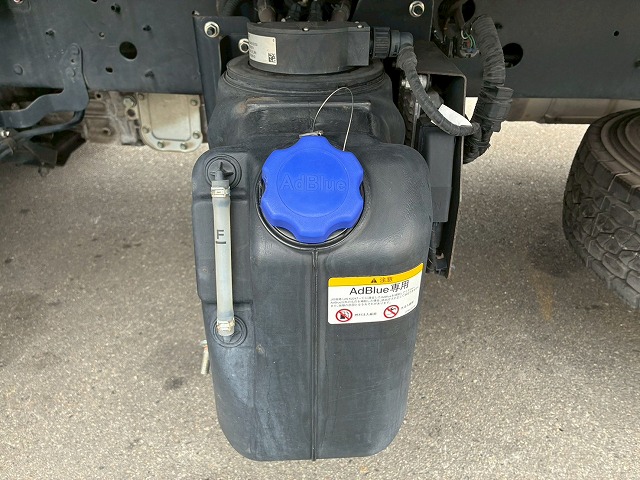 2100 2PG-FD2ABG ☆★ハイルーフ!★後輪エアサス!★☆ ◆6200×フルワイド!◆内高:242cm!◆ ◎2.7トン積載!◎240馬力!◎6速MT!◎ 成約! 神奈川県(71枚目)