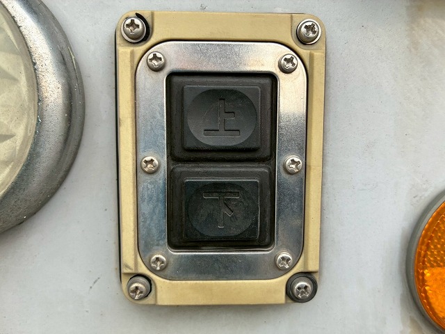 2174 QPG-FW1EXEG  H29 日野 プロフィア アルミウイング ハイルーフ 8×4 4軸低床2デフ 後輪エアサス 永久磁石式リターダ 背高 380馬力 E13C プロシフト AT セミオートマ 10t 25t 大型 バン 箱車（70枚目）