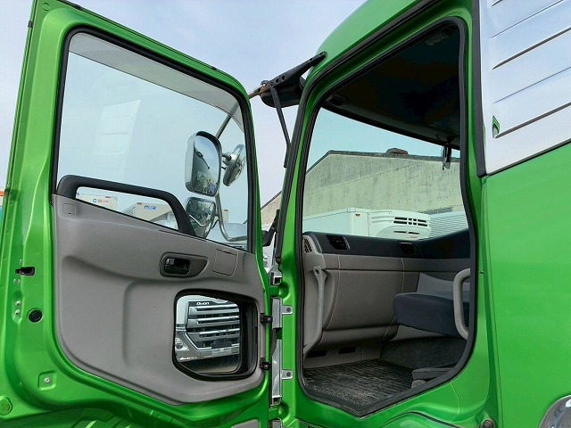 K-2128 QPG-CD5ZA  車検付 令和8年11月迄 H27 UDトラックス クオン 4段クレーン ラジコン フックイン TADANO タダノ 永久磁石式リターダ 7速 MT マニュアル 10t 25t 大型 ユニック車 カーゴクレーン（73枚目）