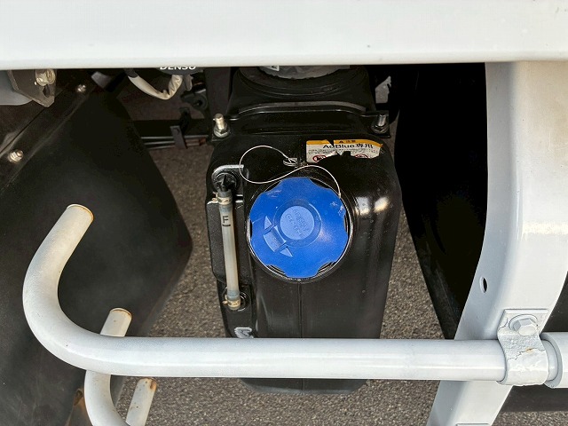 2174 QPG-FW1EXEG  H29 日野 プロフィア アルミウイング ハイルーフ 8×4 4軸低床2デフ 後輪エアサス 永久磁石式リターダ 背高 380馬力 E13C プロシフト AT セミオートマ 10t 25t 大型 バン 箱車（71枚目）