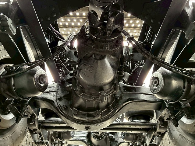 K-2111 2DG-SS1EKGG  検切れナンバー付き H30 日野 プロフィア トラクターヘッド ワンオーナー ハイルーフ 6×4 3軸2デフ 後輪エアサス 永久磁石式リターダ 450馬力 7速MT マニュアル 10t 53t 大型 牽引 2デフヘッド ダブルデフ（73枚目）