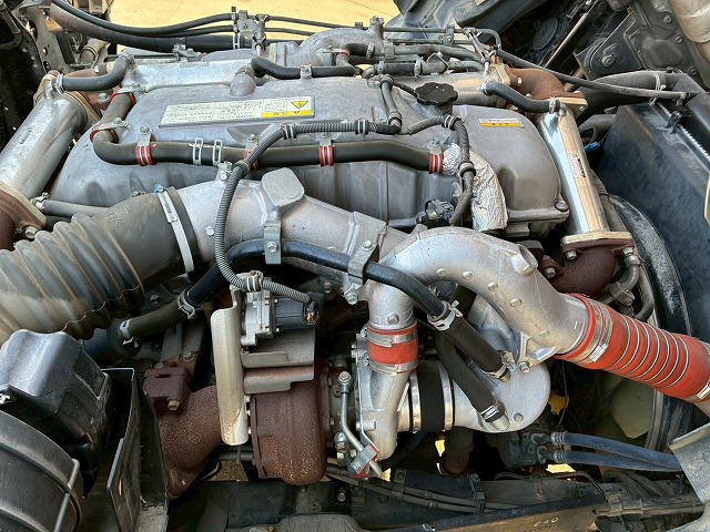 2119 8.7立米 電動ホッパー 330馬力 7速MT コンクリ作業車　☆雨天のなかご成約いただきました☆　東京都（73枚目）