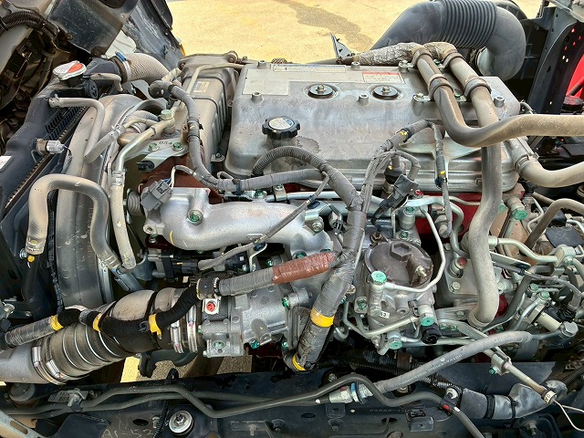 K2107 2KG-FD2ABA 保証対象車両 車検付 令和8年11月迄 H29 日野 レンジャー 4段クレーン ワンオーナー フルキャブ/ベッド付き 古河ユニック UNIC ラジコン フックイン 角足アウトリガー 6速 MT マニュアル 4t 8t 中型 カーゴクレーン（78枚目）