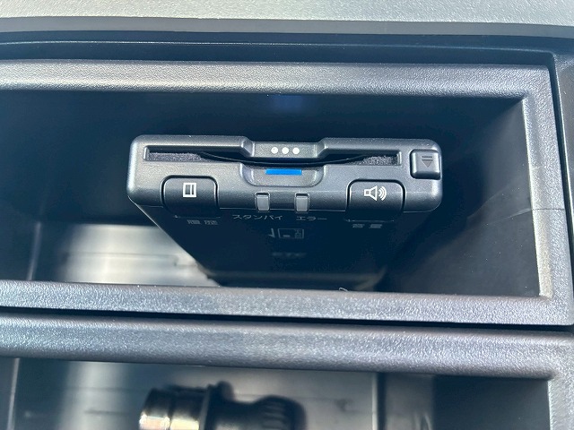 K-2148 2KG-FK62FZ 保証対象車両 R5 三菱ふそう 増トンファイター 4段セルフクレーン フルキャブ/ベッド付き 古河ユニック UNIC ラジコン フックイン ハイジャッキ ロングジャッキ アルミブロック 240馬力 6速 MT マニュアル 7.5t 14t 中型 大型 回送車 重機運搬車(77枚目)