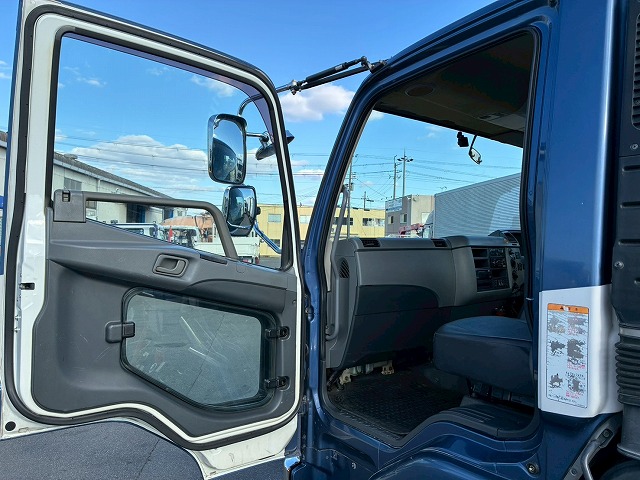 2159 QKG-FK72FZ 保証対象車両 車検付 令和8年12月迄 H27 三菱ふそう 増トンファイター コンクリートミキサー車 新明和工業 6.3立米 ショートキャブ/ベッドレス 240馬力 6速 MT マニュアル 8トン積載 8t 15t 中型 増トン コンクリ作業車(77枚目)