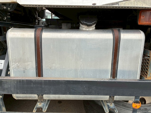 2099 2PG-CW5AL  ★車検付！令和9年2月迄★ワンオーナー！★ ◆6×4！3軸2デフ◆永久磁石式リターダ！◆  ◎カスタム仕様！◎新明和製・額縁アオリ！◎　成約！島根県（77枚目）