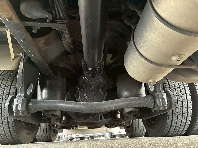 2174 QPG-FW1EXEG  H29 日野 プロフィア アルミウイング ハイルーフ 8×4 4軸低床2デフ 後輪エアサス 永久磁石式リターダ 背高 380馬力 E13C プロシフト AT セミオートマ 10t 25t 大型 バン 箱車（77枚目）