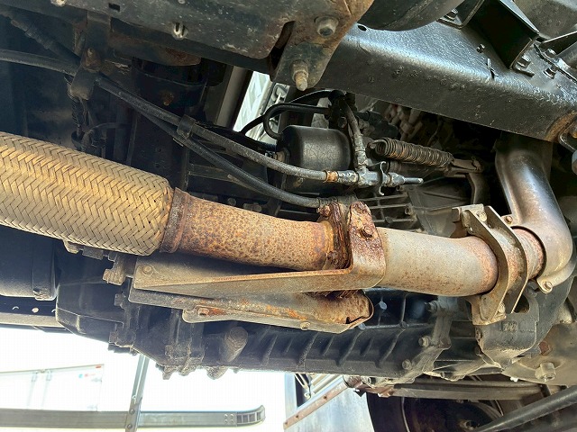 2179 TKG-FRR90T2  車検付 令和8年10月迄 H27 いすゞ フォワード アルミウイング フルキャブ/ベッド付き 6200 フルワイド 後輪エアサス 日本フルハーフ 240馬力 6速マニュアル MT 4t 8t 中型 バン 箱車（80枚目）