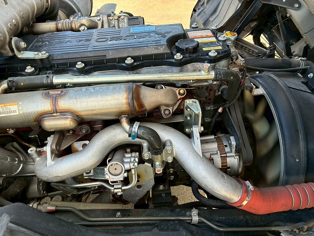 2159 QKG-FK72FZ 保証対象車両 車検付 令和8年12月迄 H27 三菱ふそう 増トンファイター コンクリートミキサー車 新明和工業 6.3立米 ショートキャブ/ベッドレス 240馬力 6速 MT マニュアル 8トン積載 8t 15t 中型 増トン コンクリ作業車(81枚目)