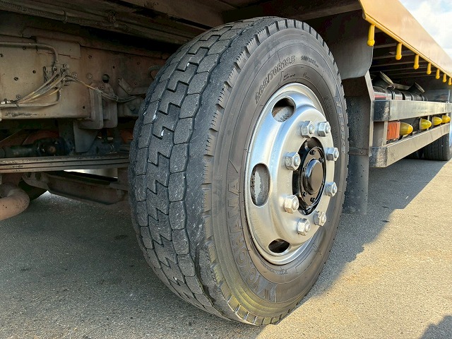 2102 KL-CG55K  車検付 令和8年8月迄 H16 日産ディーゼル UDトラックス ビッグサム セーフティローダー 8×4 4軸低床2デフ リーフサスペンション 花見台 ウインチ ラジコン 400馬力 RH8 V8型 生エンジン 7速 MT マニュアル 10t 25t 大型 セルフ 重機運搬車 回送車（81枚目）