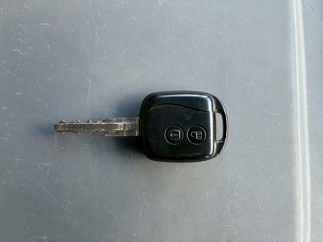 2072 2RG-FRR90S2  ★車検付！令和8年7月迄★ワンオーナー！★ ◆2.95トン積載！◆6200ボディ×標準幅！◆  ◎内高：240cm！◎フルキャブ/ベッド付！◎　成約★　岩手県（83枚目）