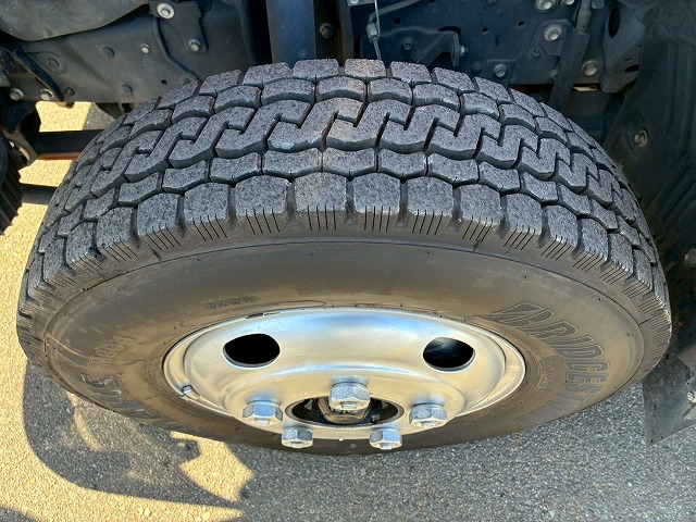 2133 2RG-NMR88R 保証対象車両 R3 いすゞ エルフ 4段クレーン ハイキャブ ショート 10尺ボディ 3トン積載 古河ユニック UNIC ラジコン フックイン 150馬力 6速 MT マニュアル 3t 7t 小型 ユニック車 カーゴクレーン(83枚目)