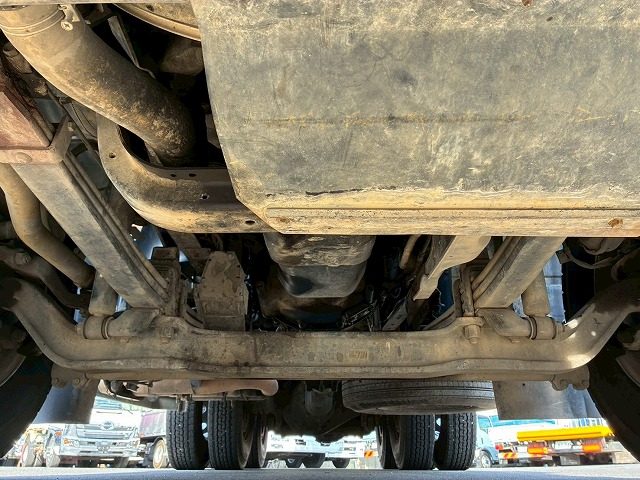 2119 8.7立米 電動ホッパー 330馬力 7速MT コンクリ作業車　☆雨天のなかご成約いただきました☆　東京都（84枚目）