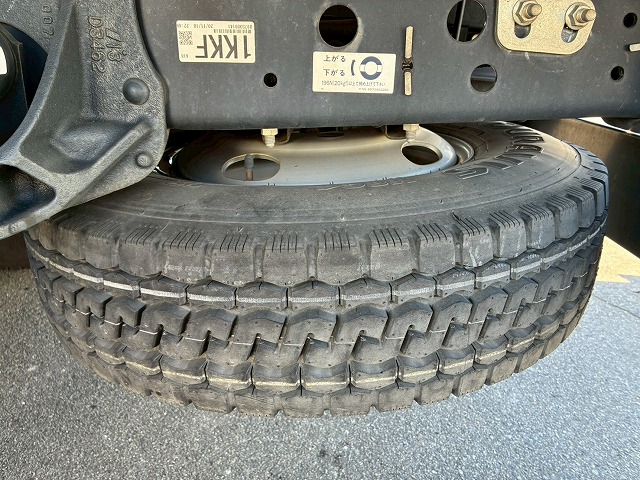 2133 2RG-NMR88R 保証対象車両 R3 いすゞ エルフ 4段クレーン ハイキャブ ショート 10尺ボディ 3トン積載 古河ユニック UNIC ラジコン フックイン 150馬力 6速 MT マニュアル 3t 7t 小型 ユニック車 カーゴクレーン(86枚目)