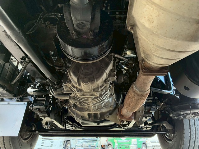 2101 ローダーダンプ 3.6トン積載 155馬力 スライドダンプ 重機運搬車　☆桜の蕾が小さい頃にご成約いただきました☆　静岡県（84枚目）