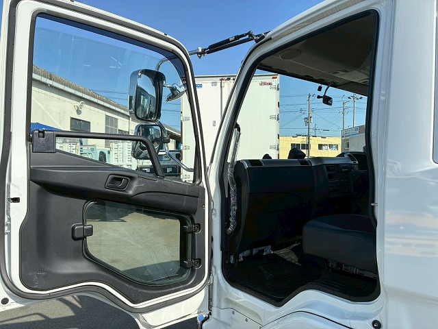 K-2148 2KG-FK62FZ 保証対象車両 R5 三菱ふそう 増トンファイター 4段セルフクレーン フルキャブ/ベッド付き 古河ユニック UNIC ラジコン フックイン ハイジャッキ ロングジャッキ アルミブロック 240馬力 6速 MT マニュアル 7.5t 14t 中型 大型 回送車 重機運搬車(87枚目)