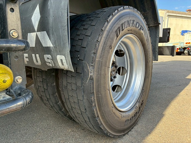 2159 QKG-FK72FZ 保証対象車両 車検付 令和8年12月迄 H27 三菱ふそう 増トンファイター コンクリートミキサー車 新明和工業 6.3立米 ショートキャブ/ベッドレス 240馬力 6速 MT マニュアル 8トン積載 8t 15t 中型 増トン コンクリ作業車(86枚目)