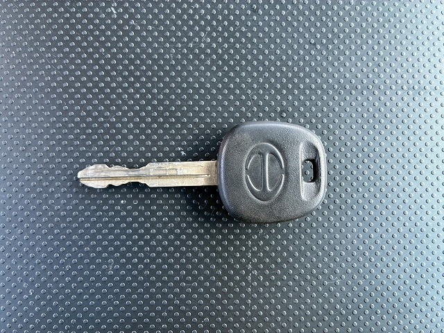 2166 LKG-SH1EDAG  H23 日野 トラクターヘッド ハイルーフ 後輪エアサス 海コン緩和 第5輪荷重 11500kg 11.5トン 永久磁石式リターダ 410馬力 プロシフト AT セミオートマ 10t 46t 大型 牽引 シングルヘッド（86枚目）