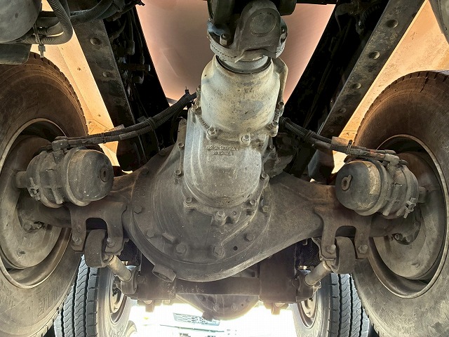 2119 8.7立米 電動ホッパー 330馬力 7速MT コンクリ作業車　☆雨天のなかご成約いただきました☆　東京都（87枚目）