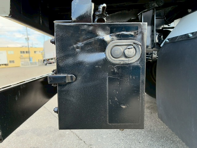 2101 ローダーダンプ 3.6トン積載 155馬力 スライドダンプ 重機運搬車　☆桜の蕾が小さい頃にご成約いただきました☆　静岡県（86枚目）