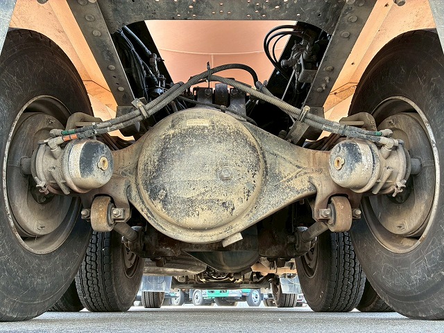 2119 8.7立米 電動ホッパー 330馬力 7速MT コンクリ作業車　☆雨天のなかご成約いただきました☆　東京都（88枚目）