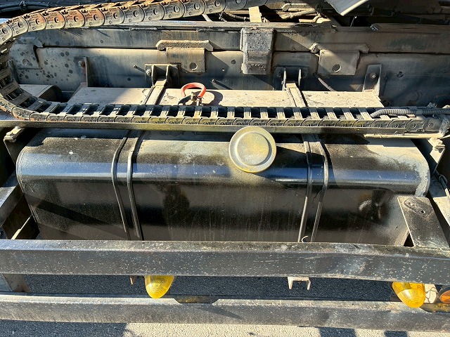 2102 KL-CG55K  車検付 令和8年8月迄 H16 日産ディーゼル UDトラックス ビッグサム セーフティローダー 8×4 4軸低床2デフ リーフサスペンション 花見台 ウインチ ラジコン 400馬力 RH8 V8型 生エンジン 7速 MT マニュアル 10t 25t 大型 セルフ 重機運搬車 回送車（92枚目）