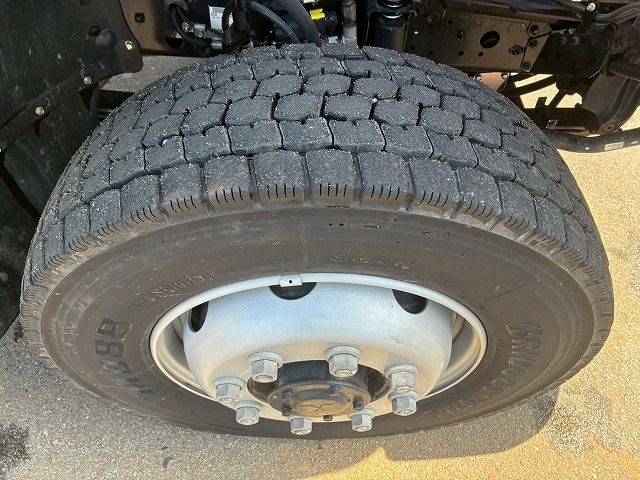 K-2148 2KG-FK62FZ 保証対象車両 R5 三菱ふそう 増トンファイター 4段セルフクレーン フルキャブ/ベッド付き 古河ユニック UNIC ラジコン フックイン ハイジャッキ ロングジャッキ アルミブロック 240馬力 6速 MT マニュアル 7.5t 14t 中型 大型 回送車 重機運搬車(93枚目)