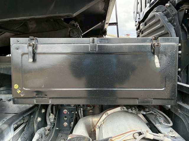 K-2160 2DG-FS1AGA  車検付 令和9年3月迄 R2 日野 プロフィア ダンプ ワンオーナー 6×4 3軸2デフ 永久磁石式リターダ 新明和工業 380馬力 7速 MT マニュアル 10t 20t 大型 土砂ダンプ（93枚目）